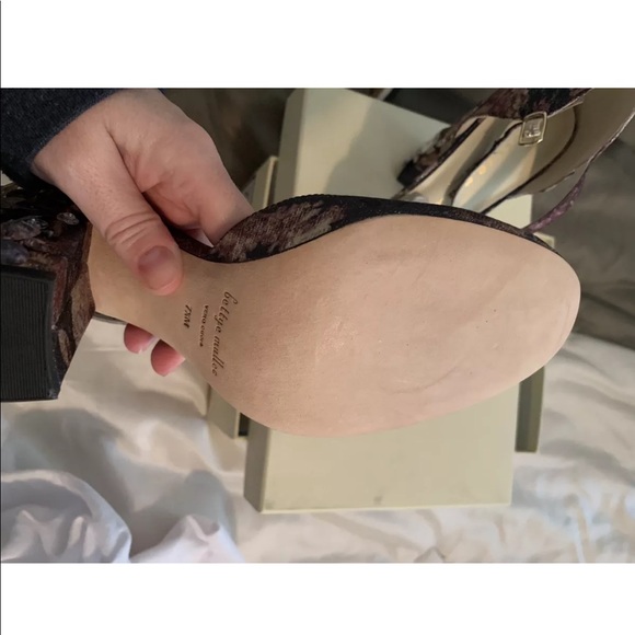 Bettye Muller Pump Shoe - Picture 8 of 8